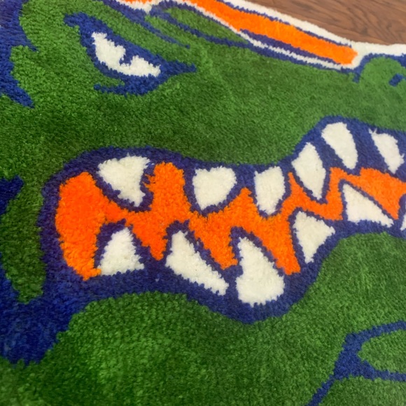 UF Rug - Picture 4 of 6